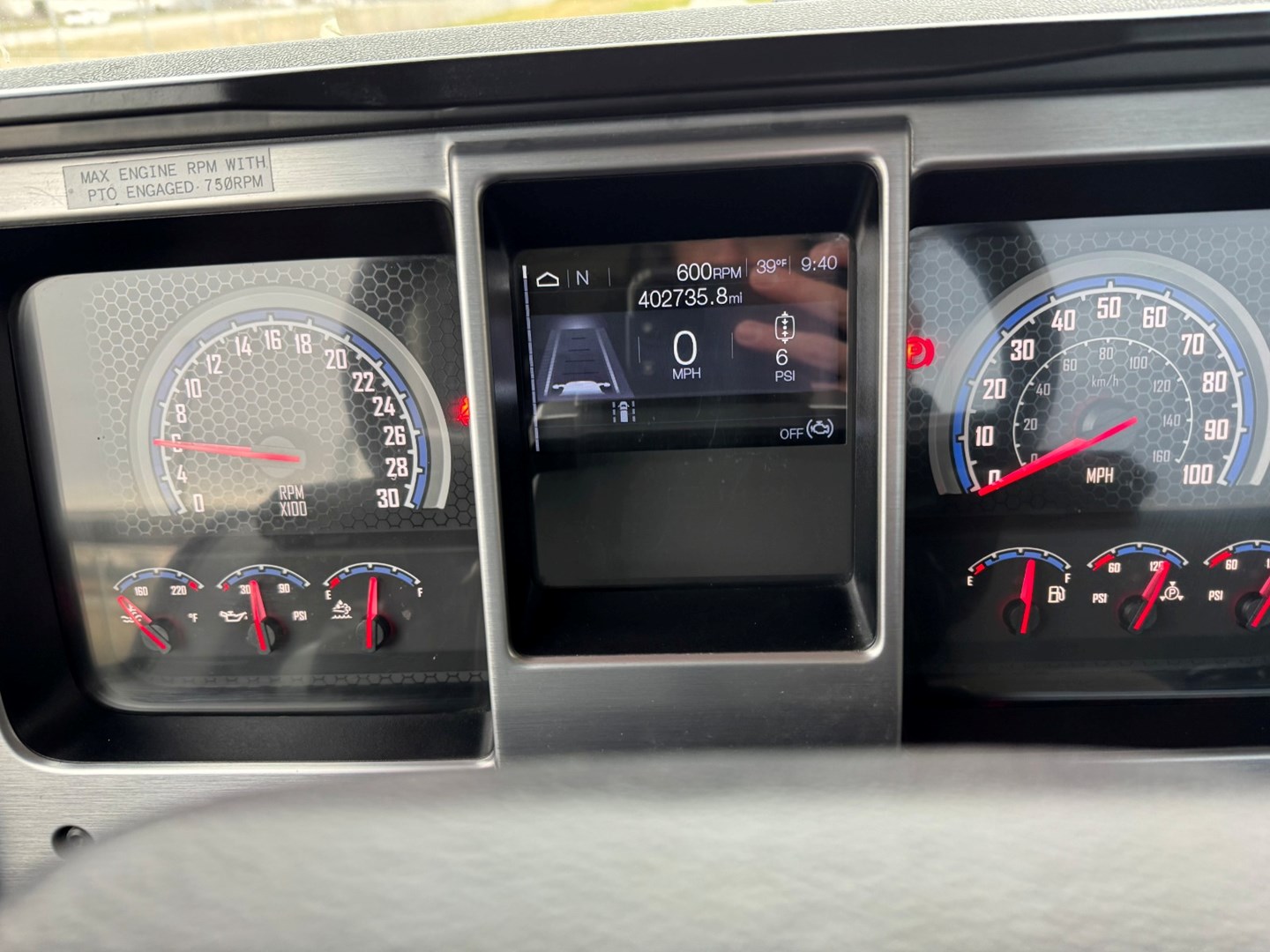 Used 2023 Mack Anthem Daycab - image 15